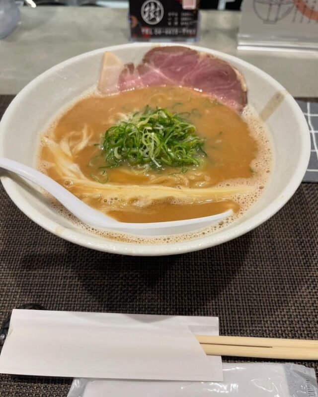 鶏白湯ラーメン  